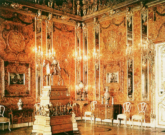 Photograph of the original Amber Room